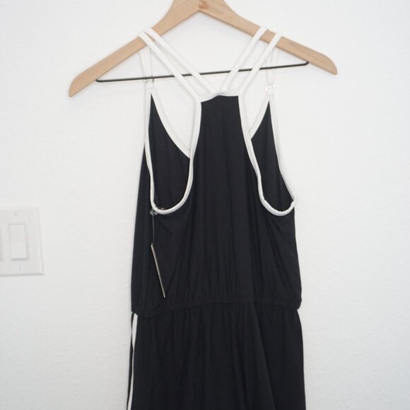 Juniors: No Boundaries Romper - Picture 8 of 16